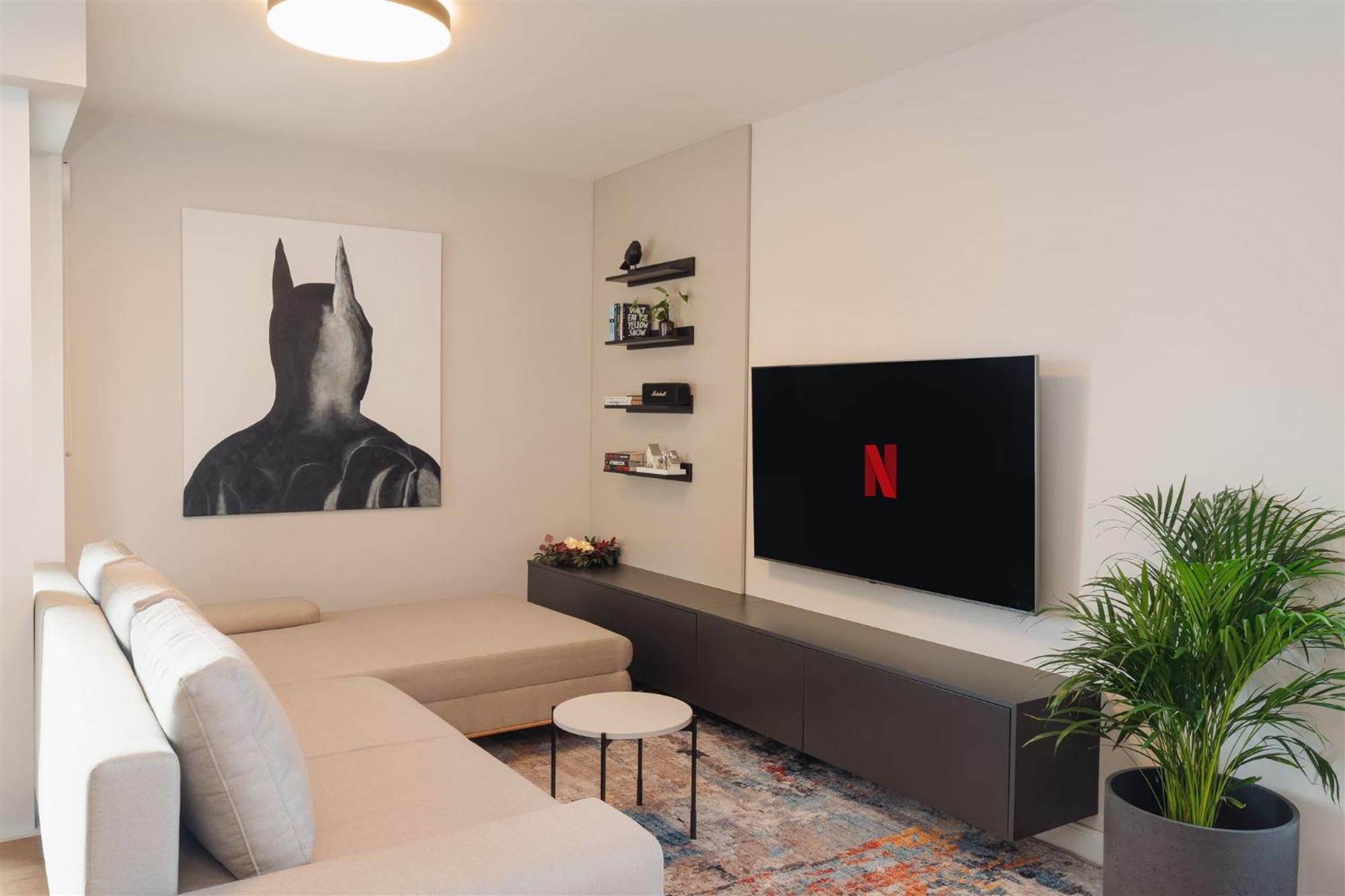 Luxury Sunny Home - Garage Parking, Metro, Balcony, Ps5 With Games Prag Exterior foto